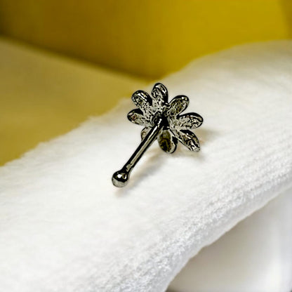 Silver Flower Nose Pin