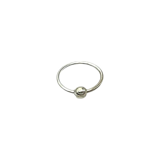 Medium Single Ball in Centre Design Nose Ring