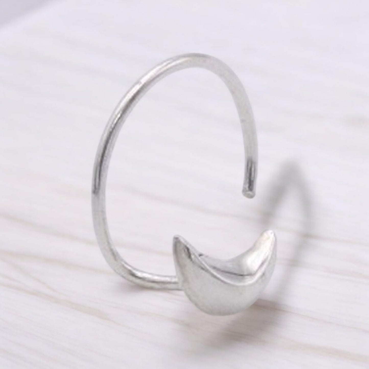 Half Moon Shape Nose Pin Wire