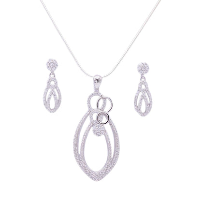 Leaf Design Pendant Set with Chain